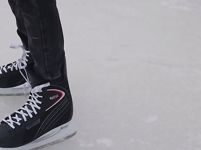 Lilly - Erotic solo fingering in the bathroom