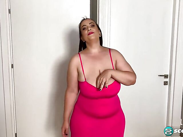 Chubby Mia Sweetheart with huge naturals shaking boobs and ass