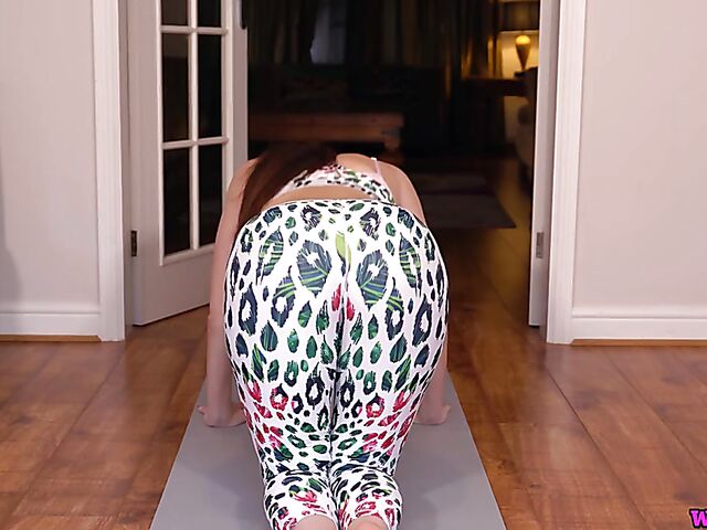 Sophia Smith - British dirty talking MILF yoga seduction