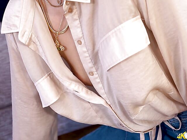 Downblouse jerk instructions from flat chested Rose R