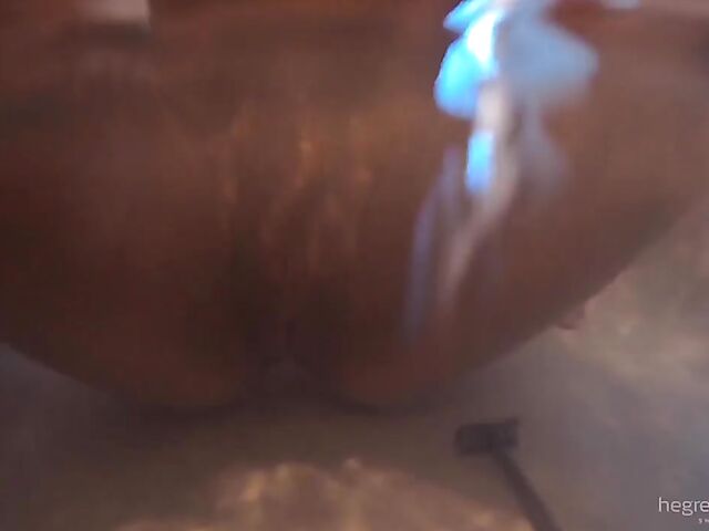 Sali and Quin bathtub masturbation and sex POV