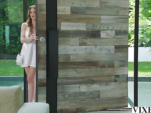 Classy MILF Ashley Lane loves intense pussy pounding