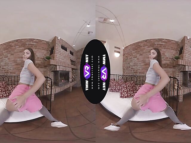Cindy Shine solo tease and fingering in VR 3D