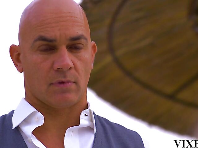 Vacation sex with blonde surfer girl Freya Mayer