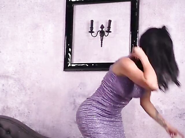 Latina DP after bath featuring Colombian pornstar Canela Skin