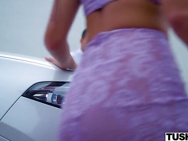 Lika Star & Marilyn Sugar - Two blondes anal threesome on vacation