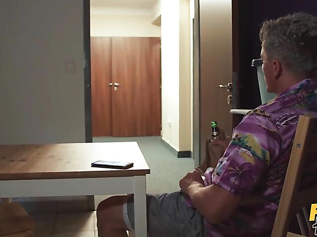 Threesome squirt with Veronica Leal and Taylee Wood in the hostel