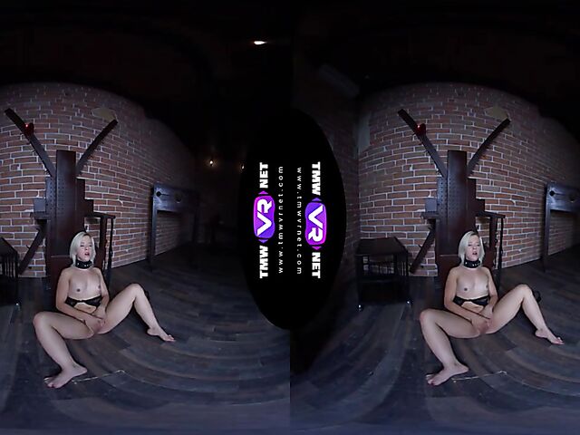 3D Virtual reality masturbation solo in the dungeon with Anna Rey