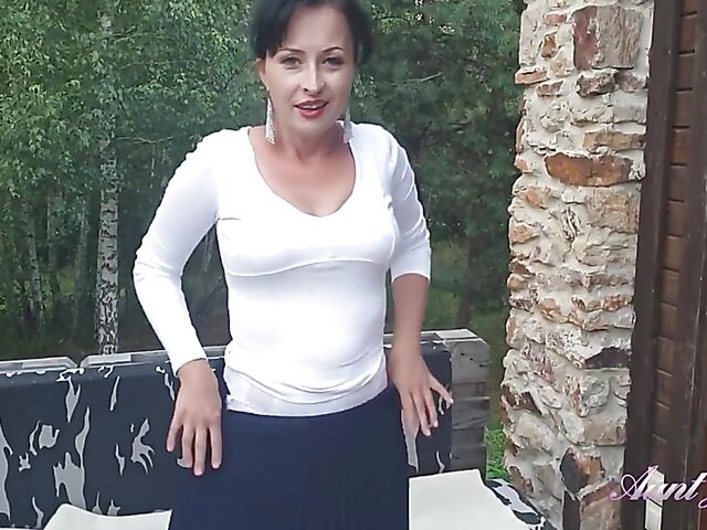 Wanilianna - MILF dirty talk masturbation in nylons