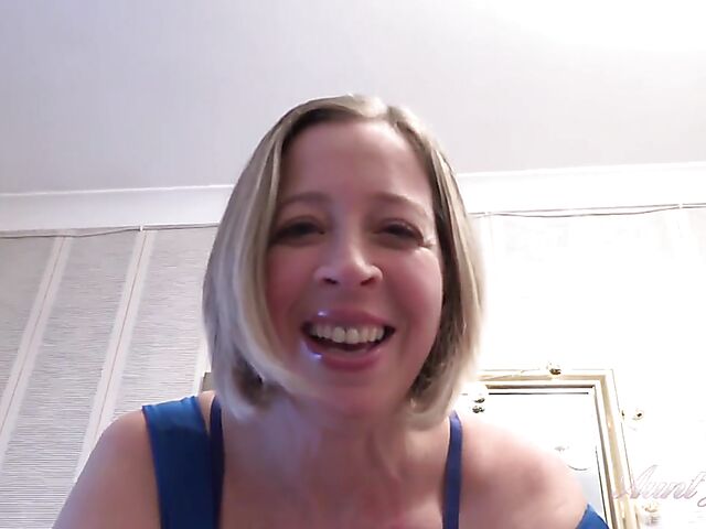 Curvy mature woman in blue Star teasing you