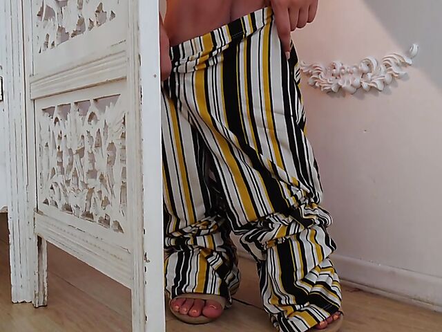 Short hair big tits model Jay Marie stripping nude and posing in the mirror