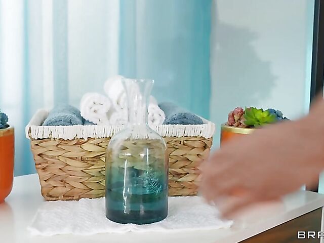 Yoga sex practice with tight babe Desiree Dulce