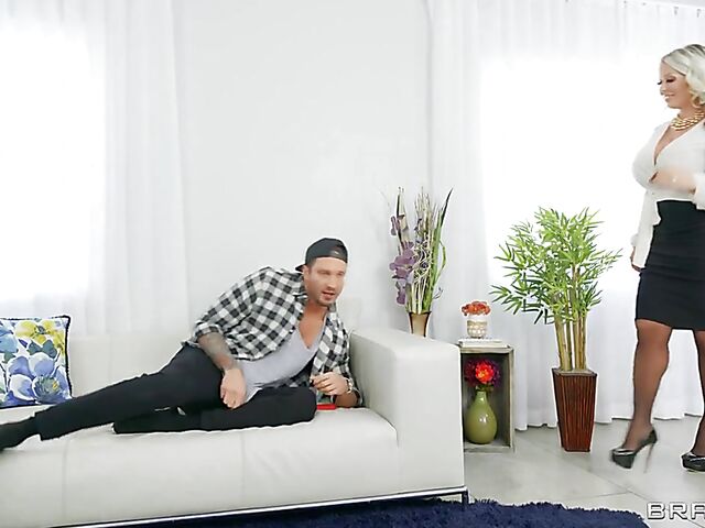 Huge tits MILF Alura Jenson has something for Quinton James