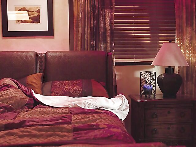 Interracial lesbians Amari Anne and Avery Black eat each other's pussies and trib in bed