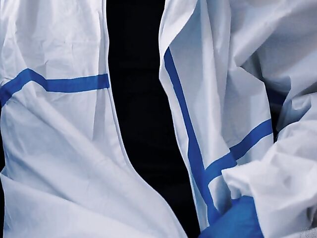 Lola Fae - Fully clothed sex is a safe way to fuck during the pandemic