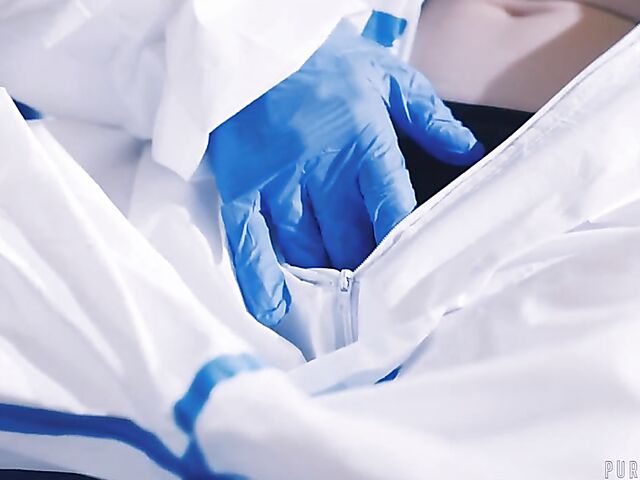 Lola Fae - Fully clothed sex is a safe way to fuck during the pandemic