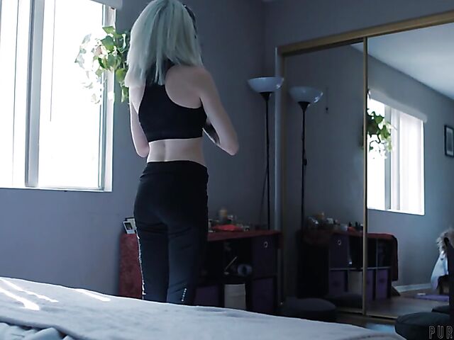 Lola Fae - Fully clothed sex is a safe way to fuck during the pandemic