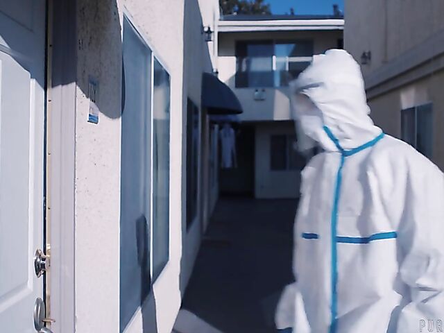 Lola Fae - Fully clothed sex is a safe way to fuck during the pandemic