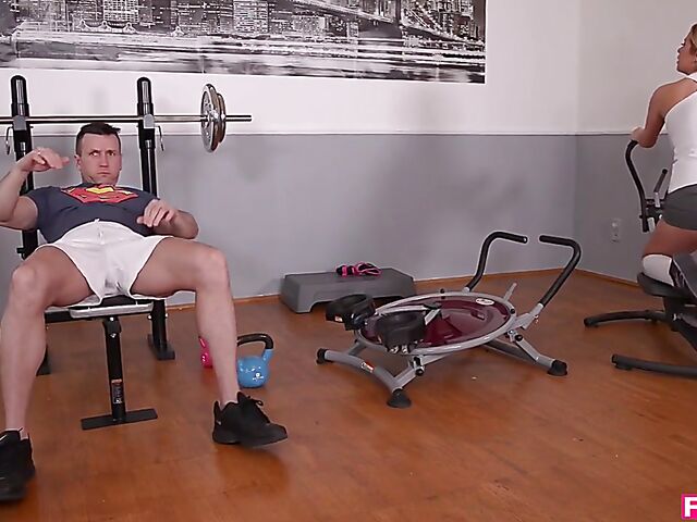 Nikki Dream - Fitness blonde blowjob in the gym