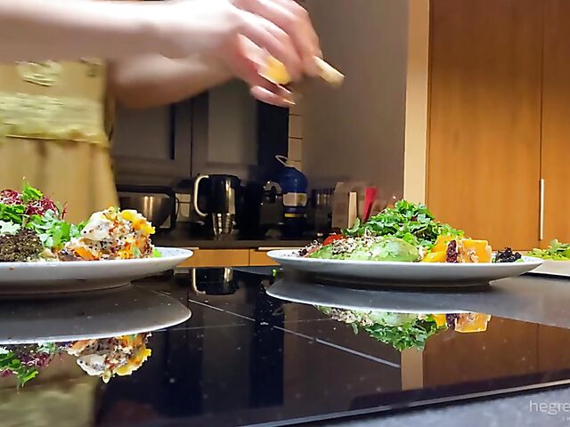 Sali & Quin - Dinner for too and table fuck from above