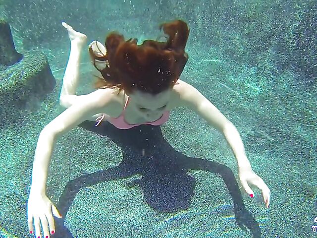 Emma Evins - Redheaded bikini babe's underwater training
