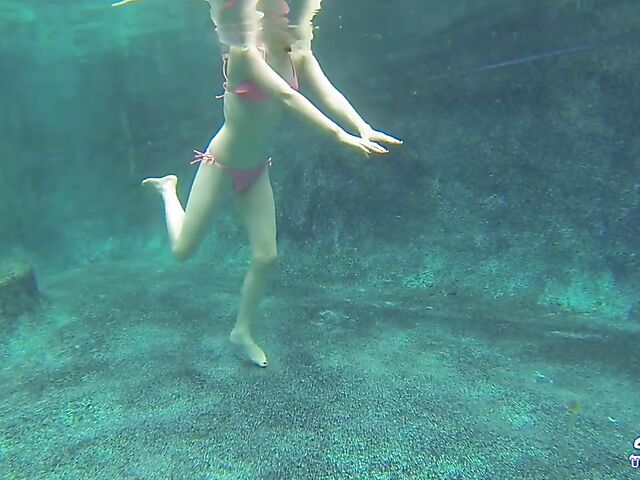 Emma Evins - Redheaded bikini babe's underwater training