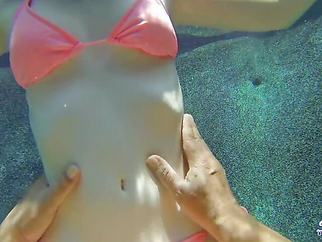 Emma Evins - Redheaded bikini babe's underwater training