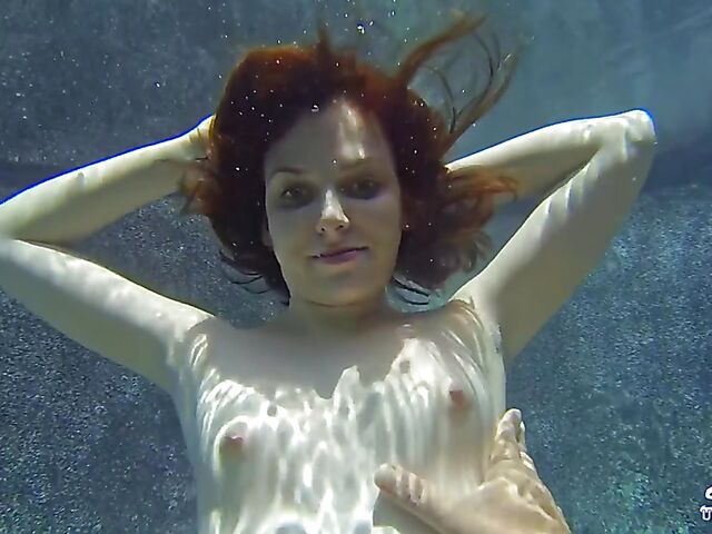 Emma Evins - Redheaded bikini babe's underwater training