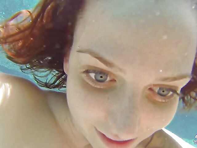 Emma Evins - Redheaded bikini babe's underwater training