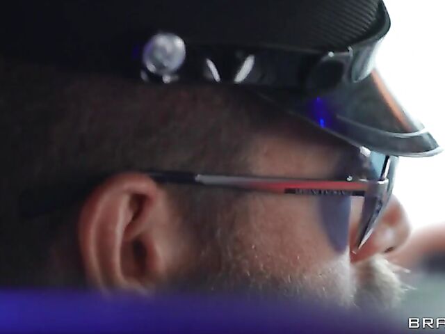 MILF Phoenix Marie anal ride with her limo driver