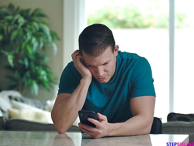 Skinny teen blonde Kenzie Reeves wants to be her stepbrother's little slut