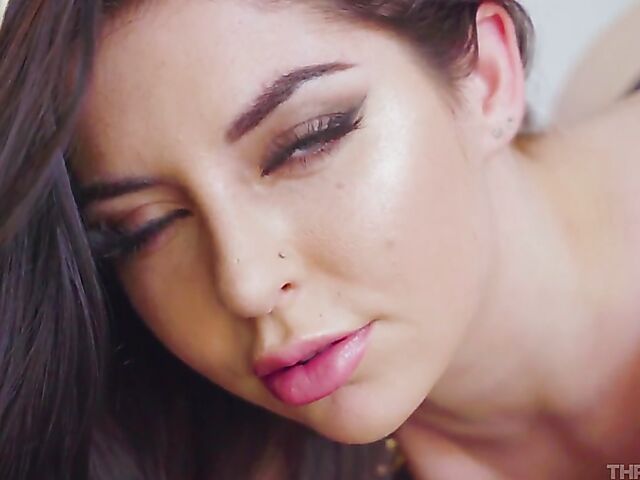 Keira Croft is here for the POV deep throat session