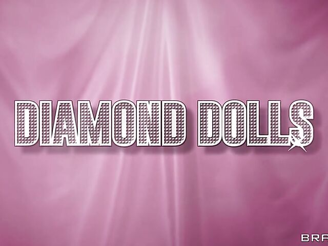 Big tits FFM 3some with pornstars Luna Star and Payton Preslee