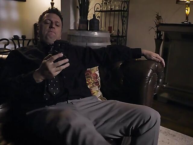 Evelyn Claire fucks passionately and gets cum on belly