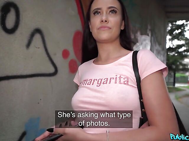 Outdoor POV fuck for money under the bridge with Chloe Bailey