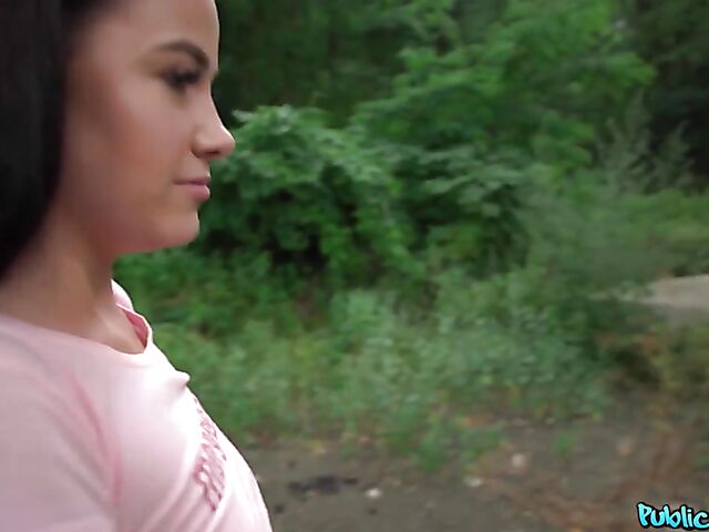 Outdoor POV fuck for money under the bridge with Chloe Bailey