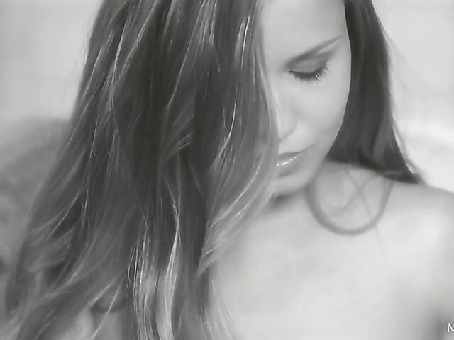 Lucretia K - Sexy solo masturbation on the couch