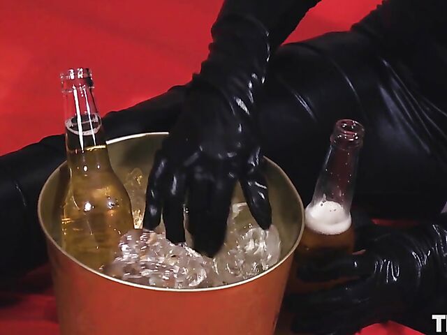 Kinky girl in latex masturbation and bottle insertion featuring Adelyn