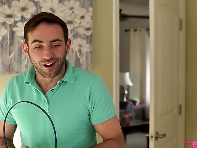 Happy Easter with small tits teen Jessie Saint