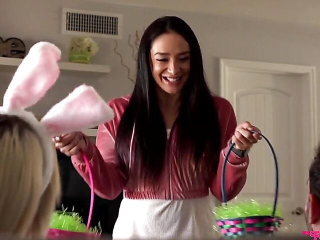 Happy Easter with small tits teen Jessie Saint