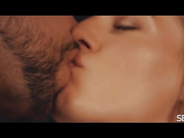 Eveline Dellai & Angelo Godshack - Bar fuck and wine