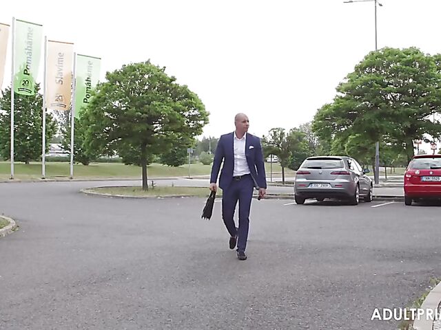 Hot sex wish comes true in the morning with Alexis Cherry in his bed