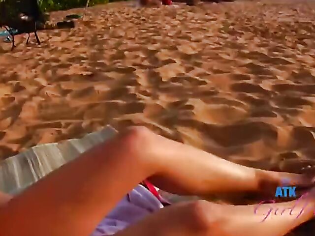 Virtual POV adventure with exotic girlfriend Alexia Anders