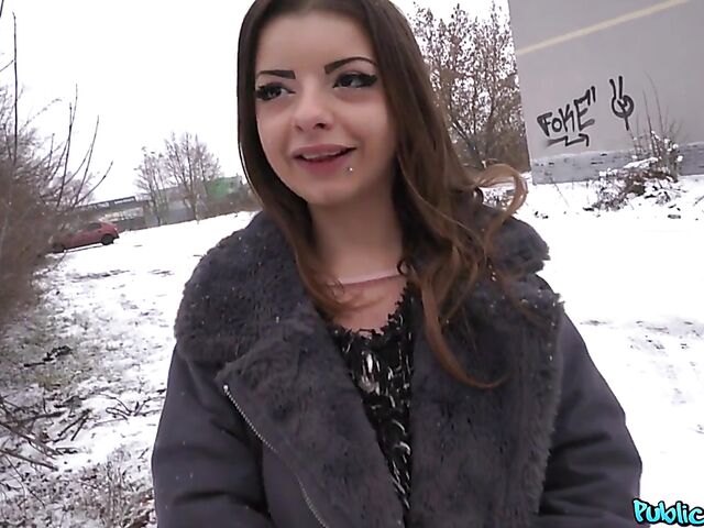 Public pick up and sex for cash with slutty Mary Jane