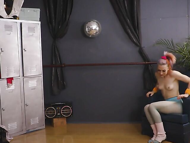 Nova Zone - Flexible gymnast's pantyhose masturbation