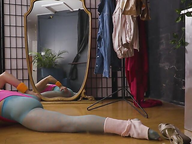 Nova Zone - Flexible gymnast's pantyhose masturbation