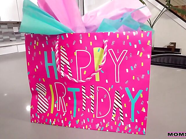 Birthday POV fun with pierced nipple blonde Jordan Maxx