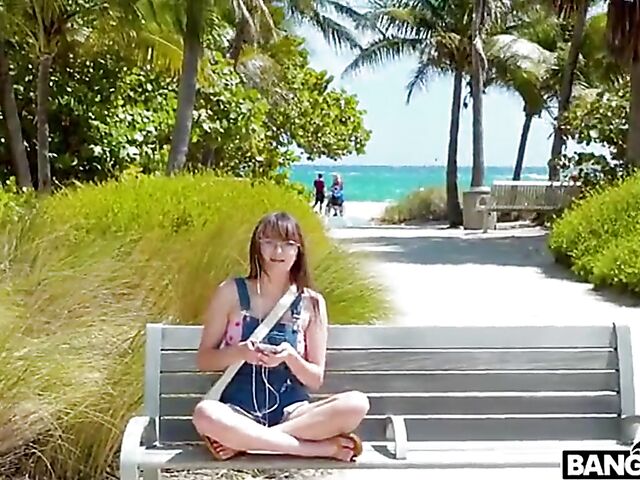 Van anal for money with four-eyed teen Honey Hayes