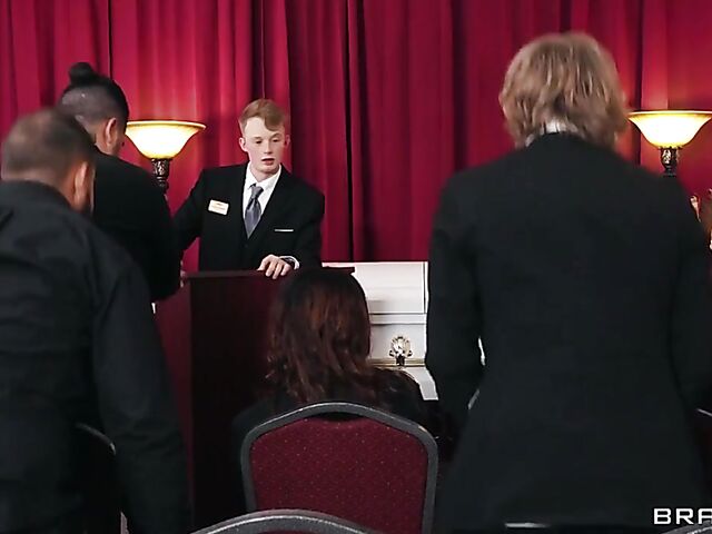 Sally Dangelo & Jimmy Michaels - Huge tits mature and boy fuck the funeral