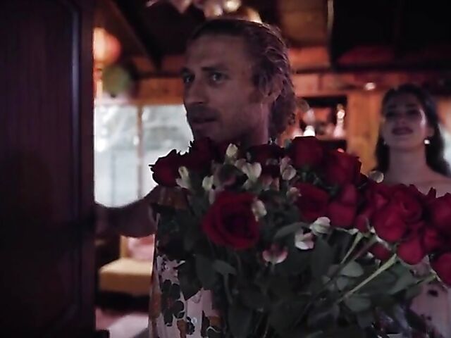 Michael Vegas fucks natural MILF Siouxsie Q like it used to be